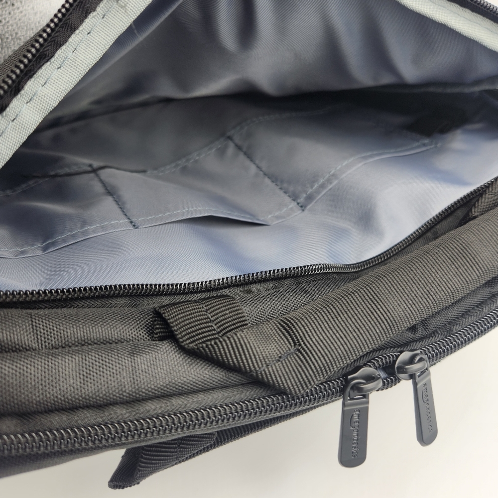 Amazon NEW! Basics 14-Inch Tablet Bag in Black - Never Used! - Picture 6 of 13